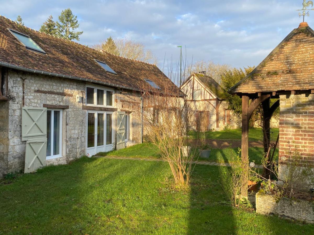 Une Vie en Rose Pressagny-lʼOrgeuilleux Buitenkant foto