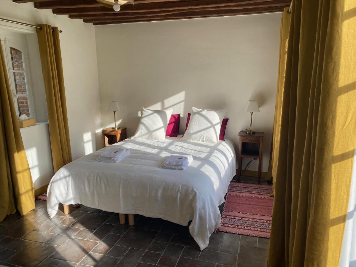 Une Vie en Rose Pressagny-lʼOrgeuilleux Buitenkant foto